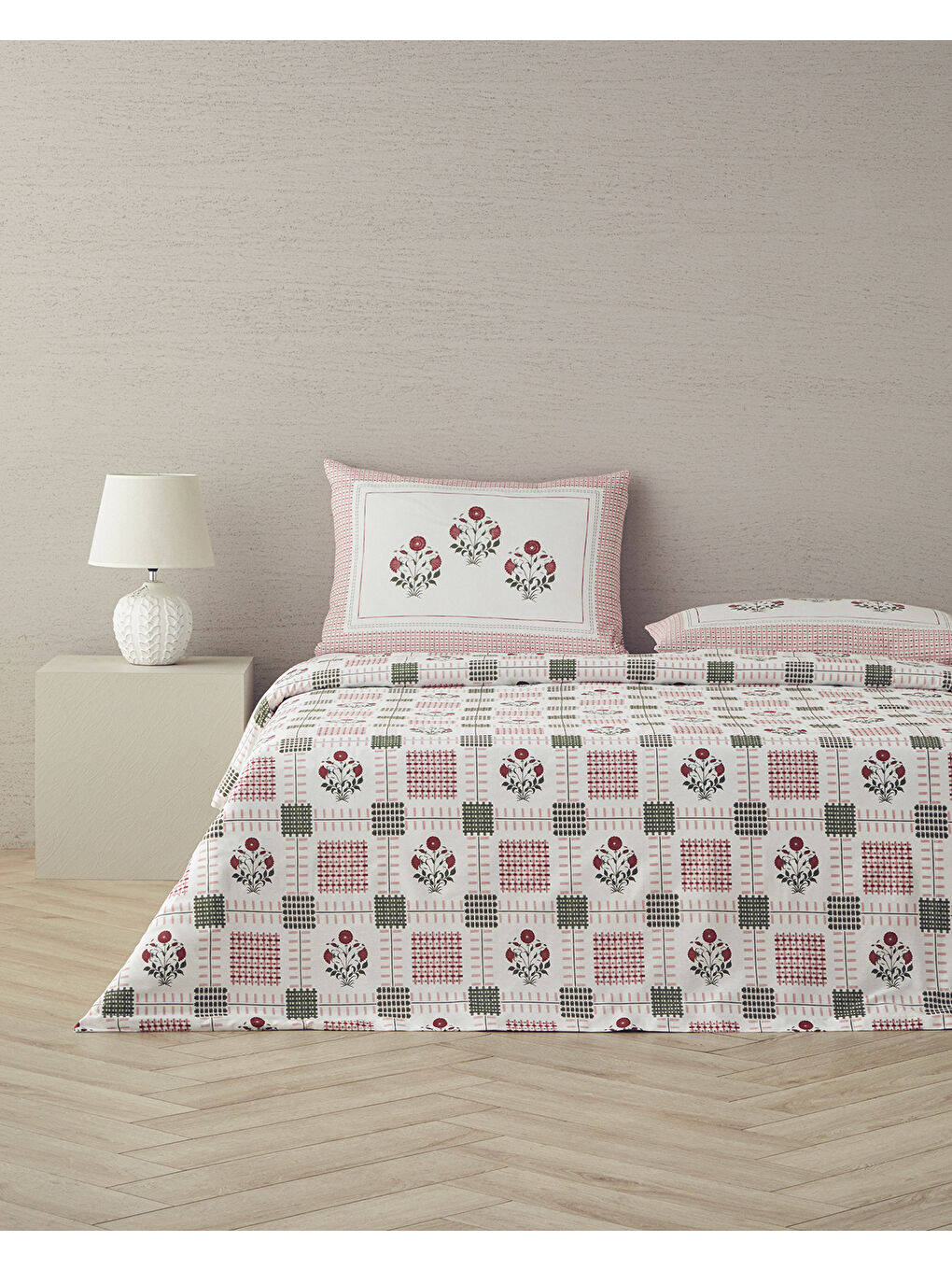 Pembe Floral Grid Pamuklu Ranforce King Size Nevresim Seti 240x220 cm Gül Kurusu