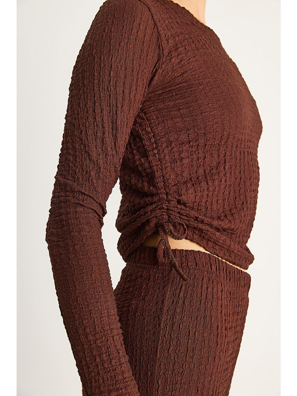 Kahverengi Kadın Yanları Bağlamalı Crop Beli Lastikli Yüksek Bel Pantolonlu Bürümcük Alt-Üst Takım-5