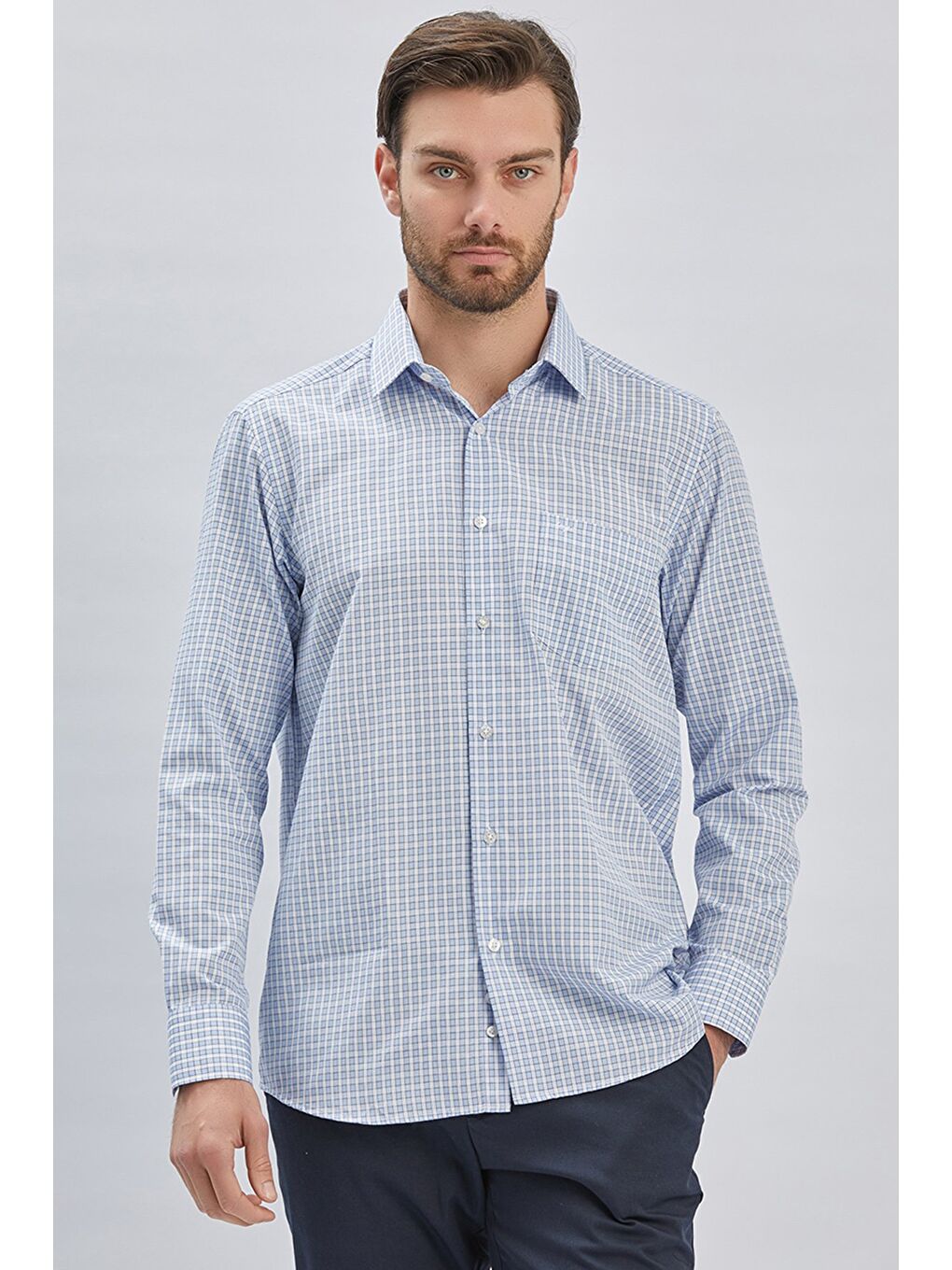 Koyu Mavi Uzun Kollu Ekoseli Cepli Pamuklu Klasik Comfort Fit Rahat Kesim Gömlek 1004240224-3