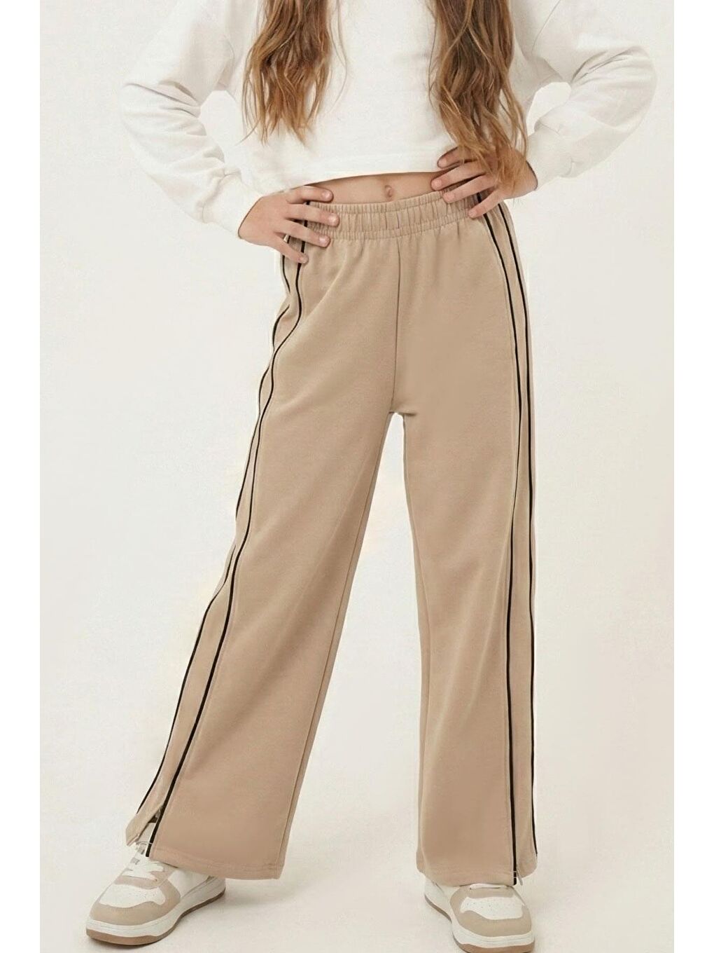 Kız Çocuk Eşofman Altı Yanları Çift Biyeli Cepli Paçası Yırtmaçlı Bej (9-14 Yaş)