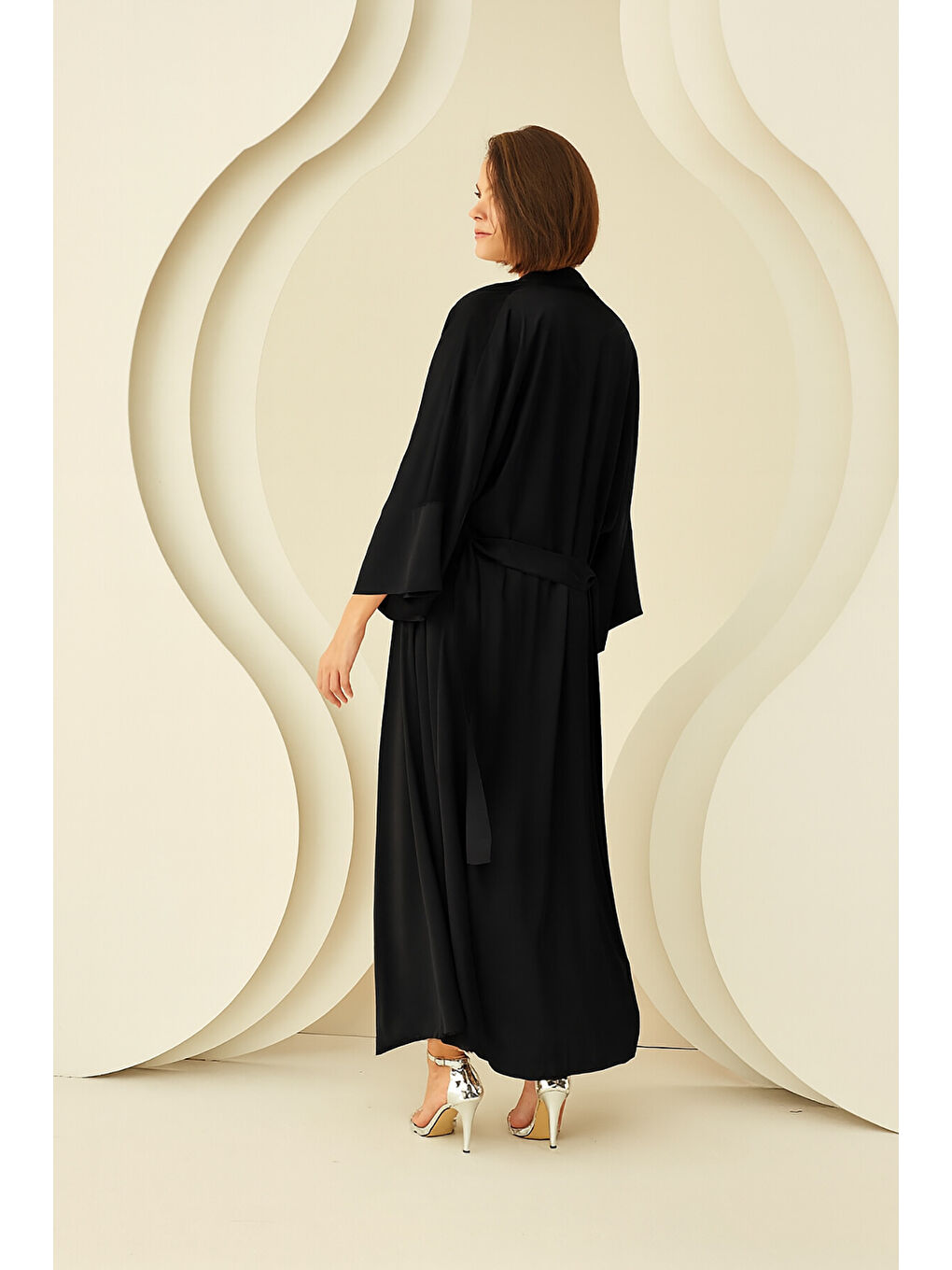 Siyah Uzun Saten Sabahlık-1