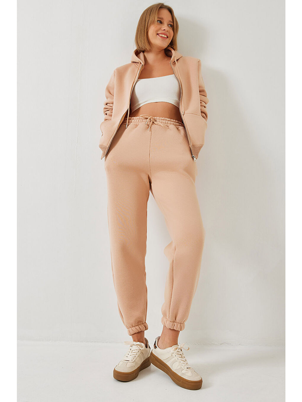 Bej Kadın Kanguru Cepli Kapüşonlu Hırka Alt  Üst Takım MBHS