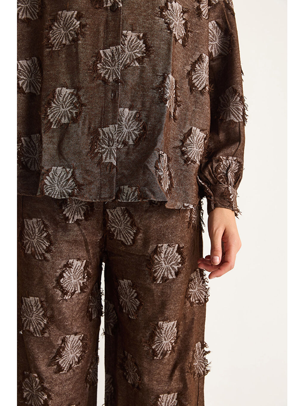 Kahverengi Kadın Oversize Gömlek Beli Lastikli Pantolon Saçaklı Dokuma Alt-Üst Takım-6