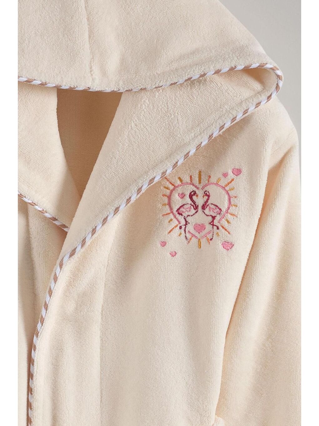 Ekru Bambu Nakışlı Garson Boy Bornoz - Flamingo-1