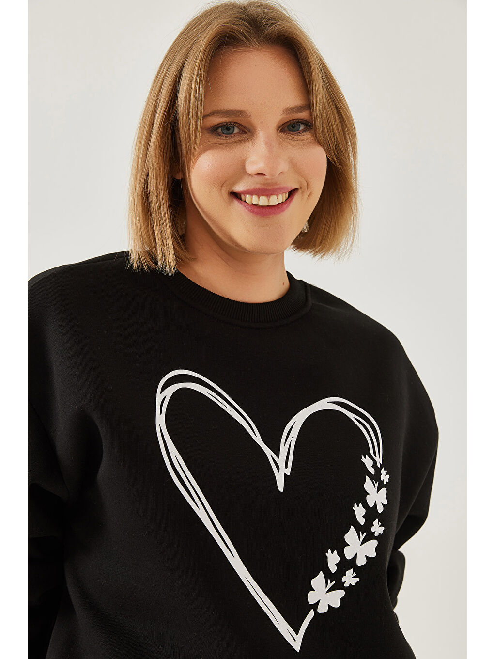 SHADE Siyah Kadın Baskılı Kalp Detaylı Bisiklet Yaka İplik Şardonlu Sweatshirt - 2