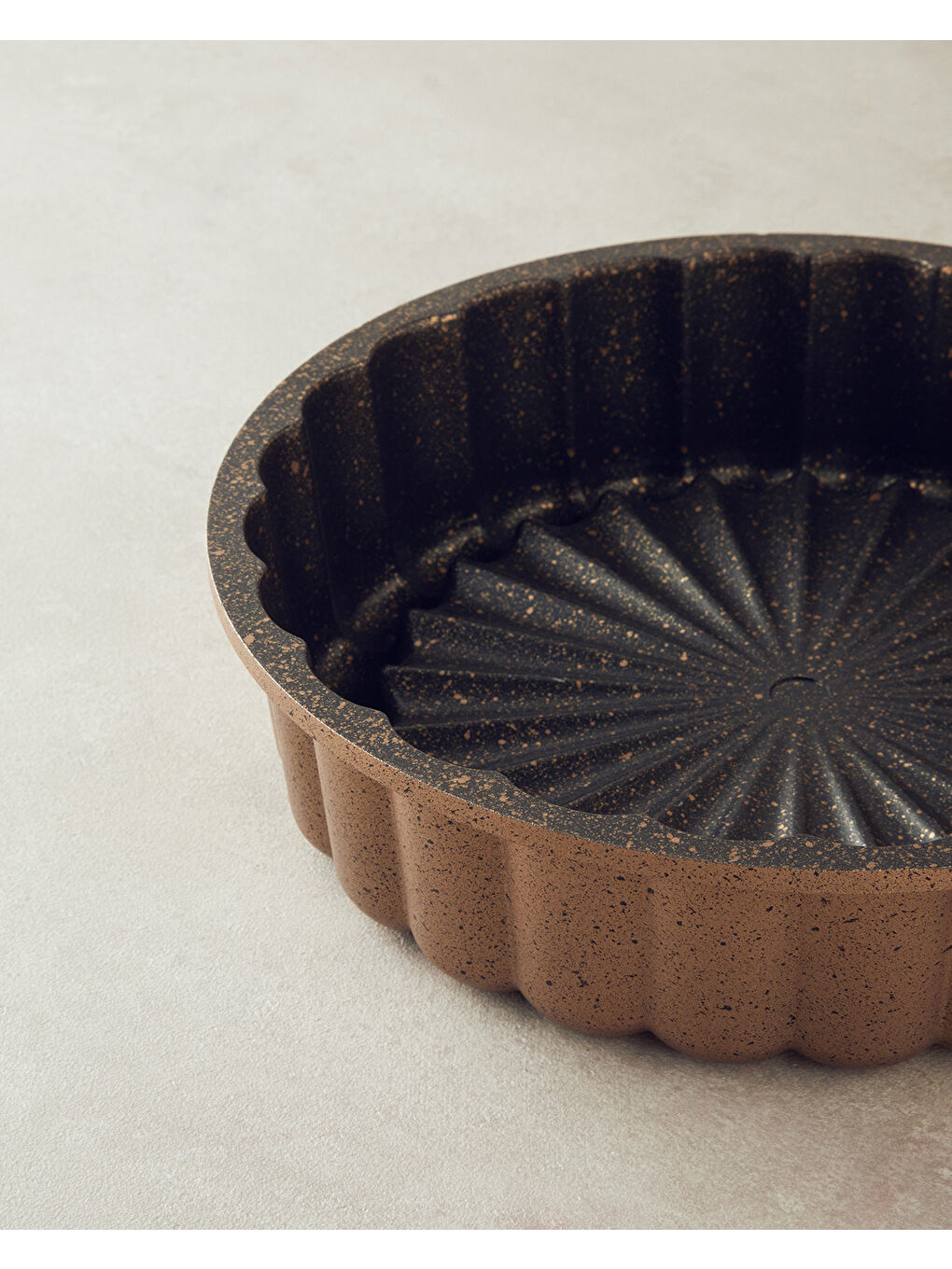 Sarı Patisserie Lena Döküm Kek Kalıbı 25 cm Gold-2