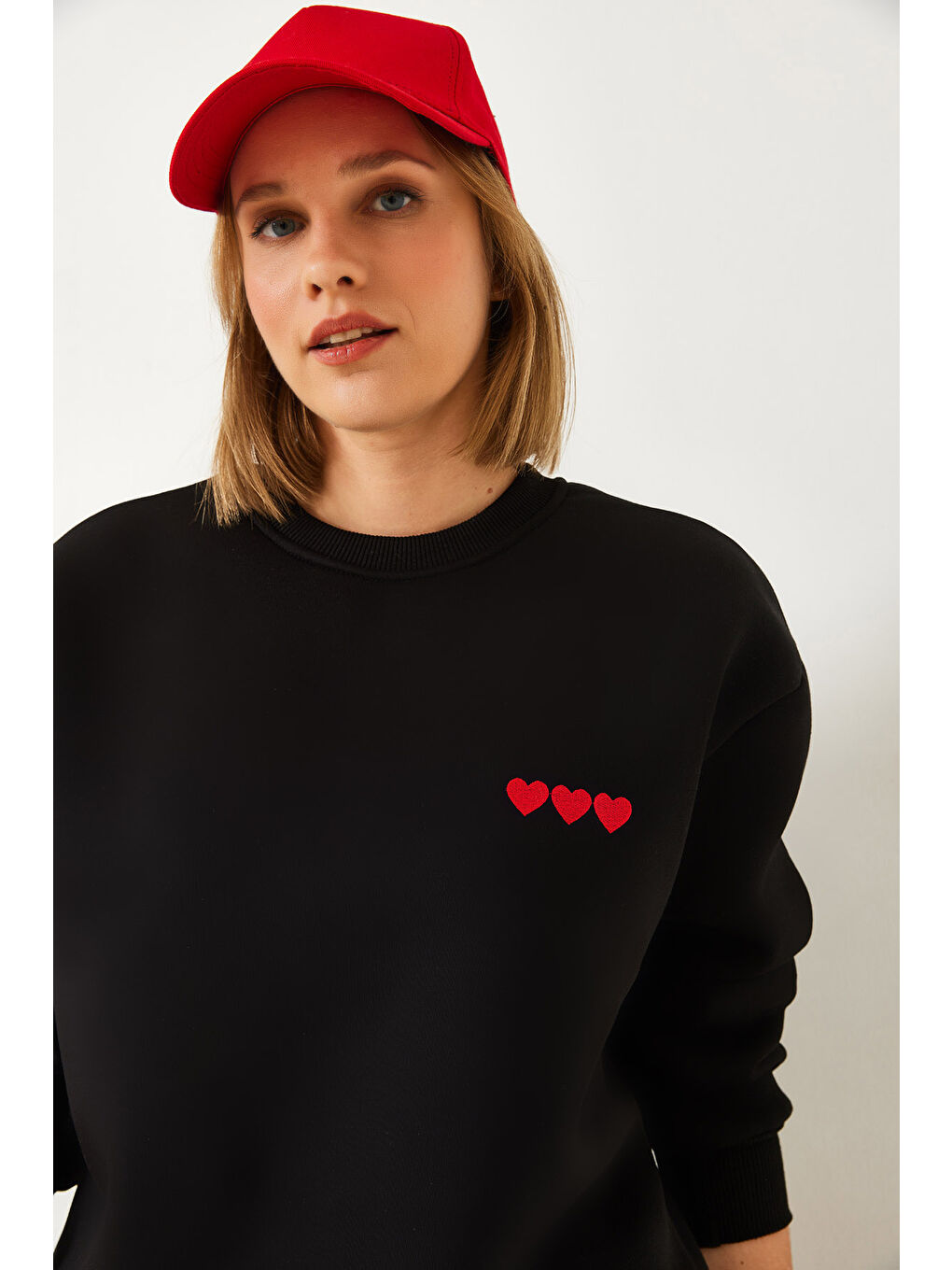 SHADE Siyah Kadın Kalp Nakışlı Şardonlu Sweatshirt