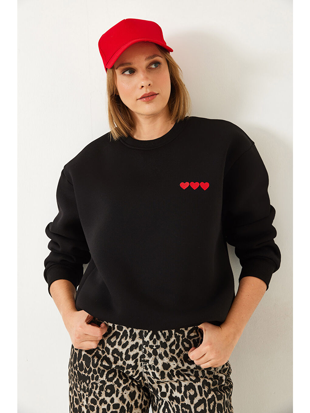 SHADE Siyah Kadın Kalp Nakışlı Şardonlu Sweatshirt - 1