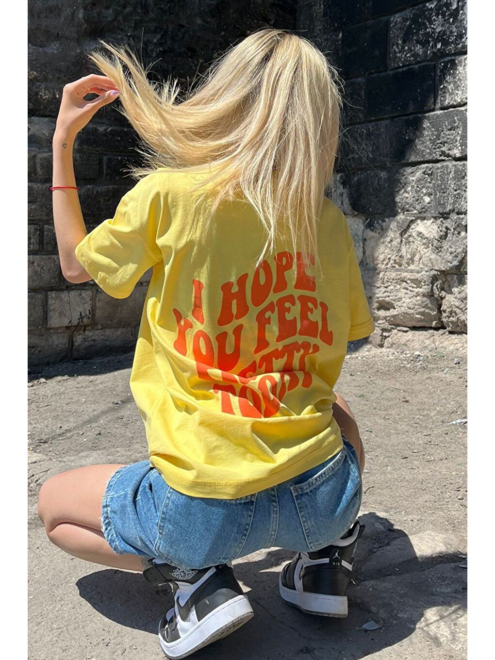 Sarı Baskılı Oversize Yuvarlak Yaka Kadın Tişört-9