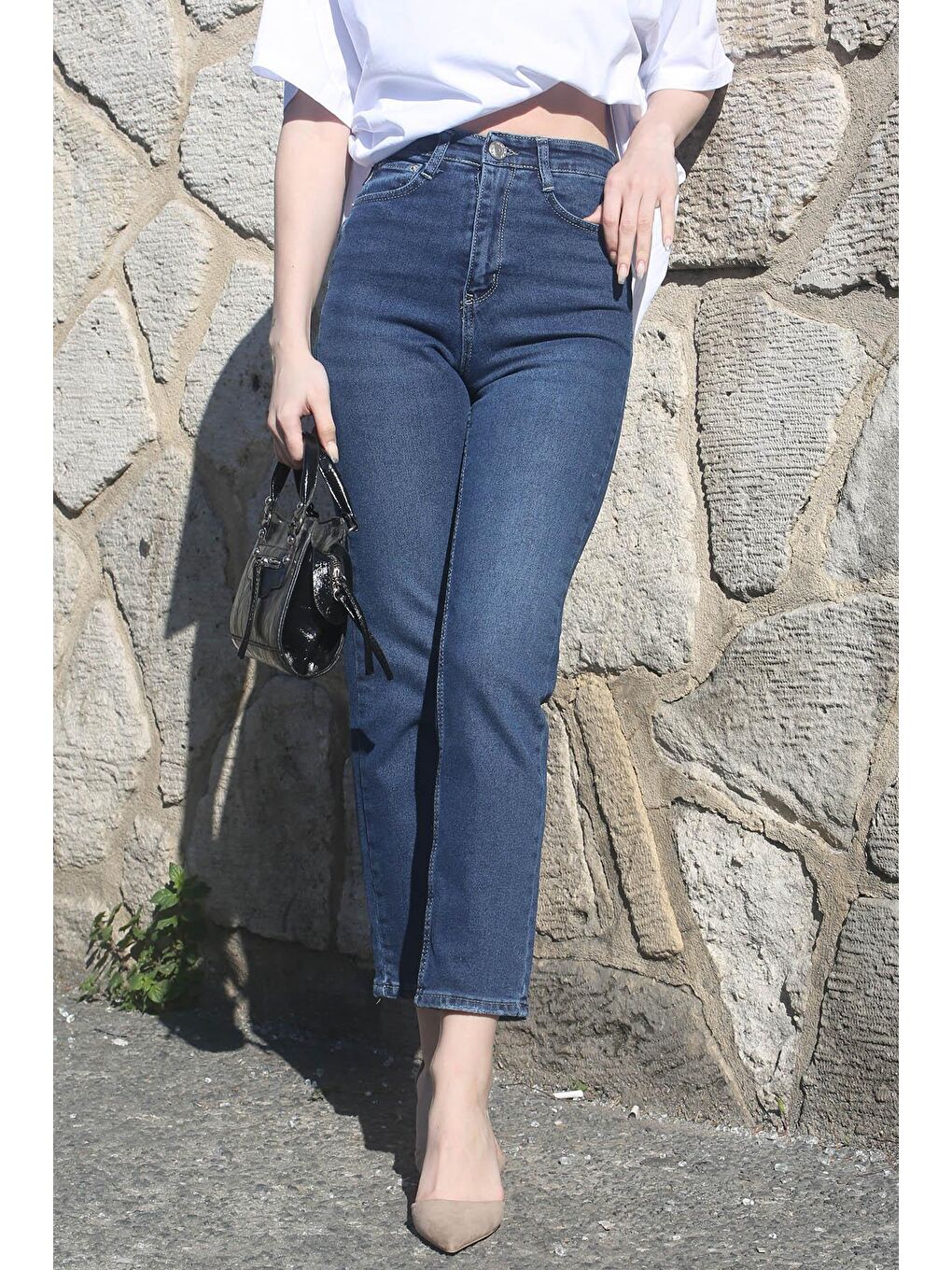 Madmext Koyu Mavi Slim Fit Kadın Mom Jean - 1