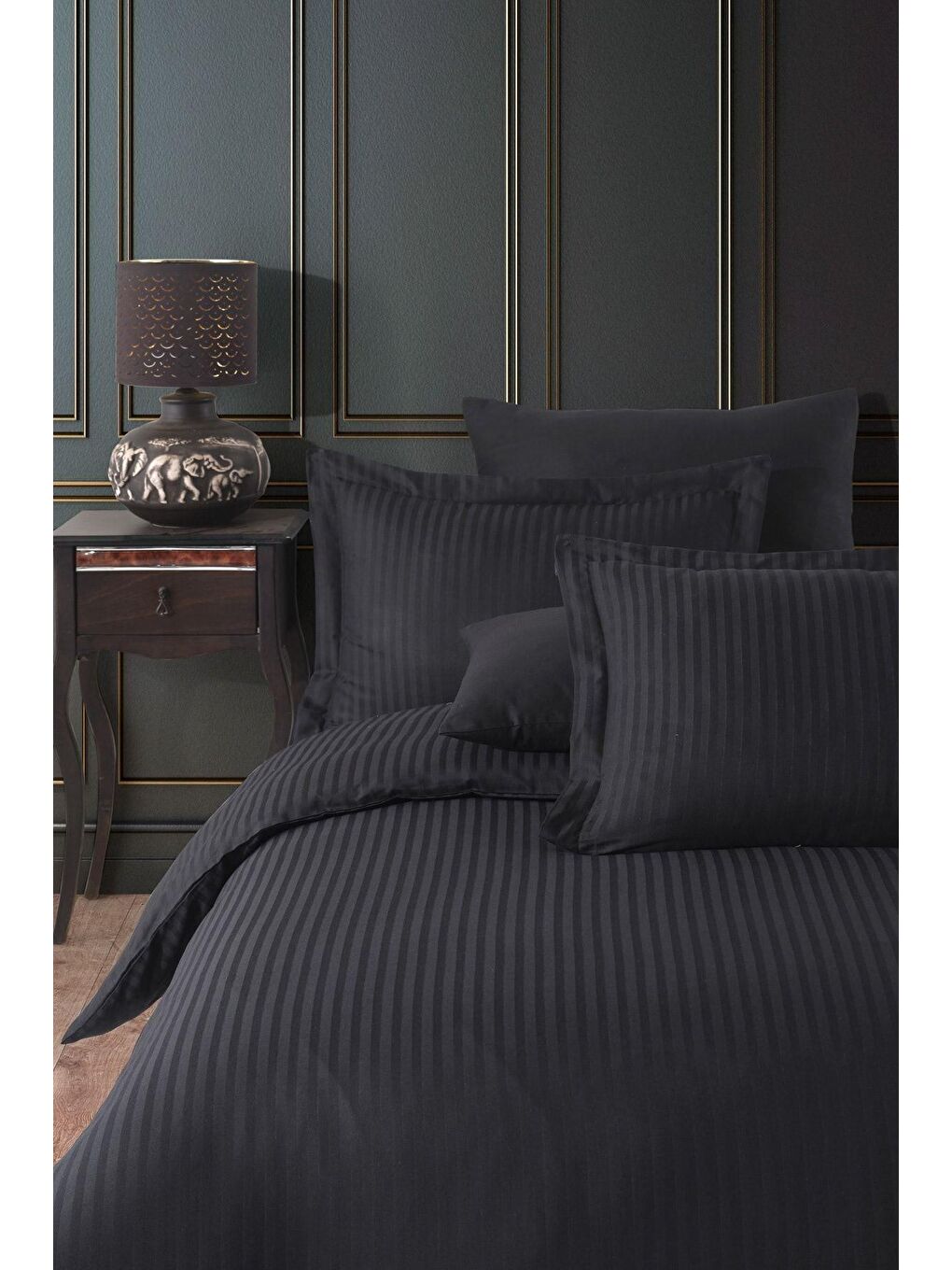 Siyah Lastikli Saten Çizgili Çift Kişilik Nevresim Takım v2-1