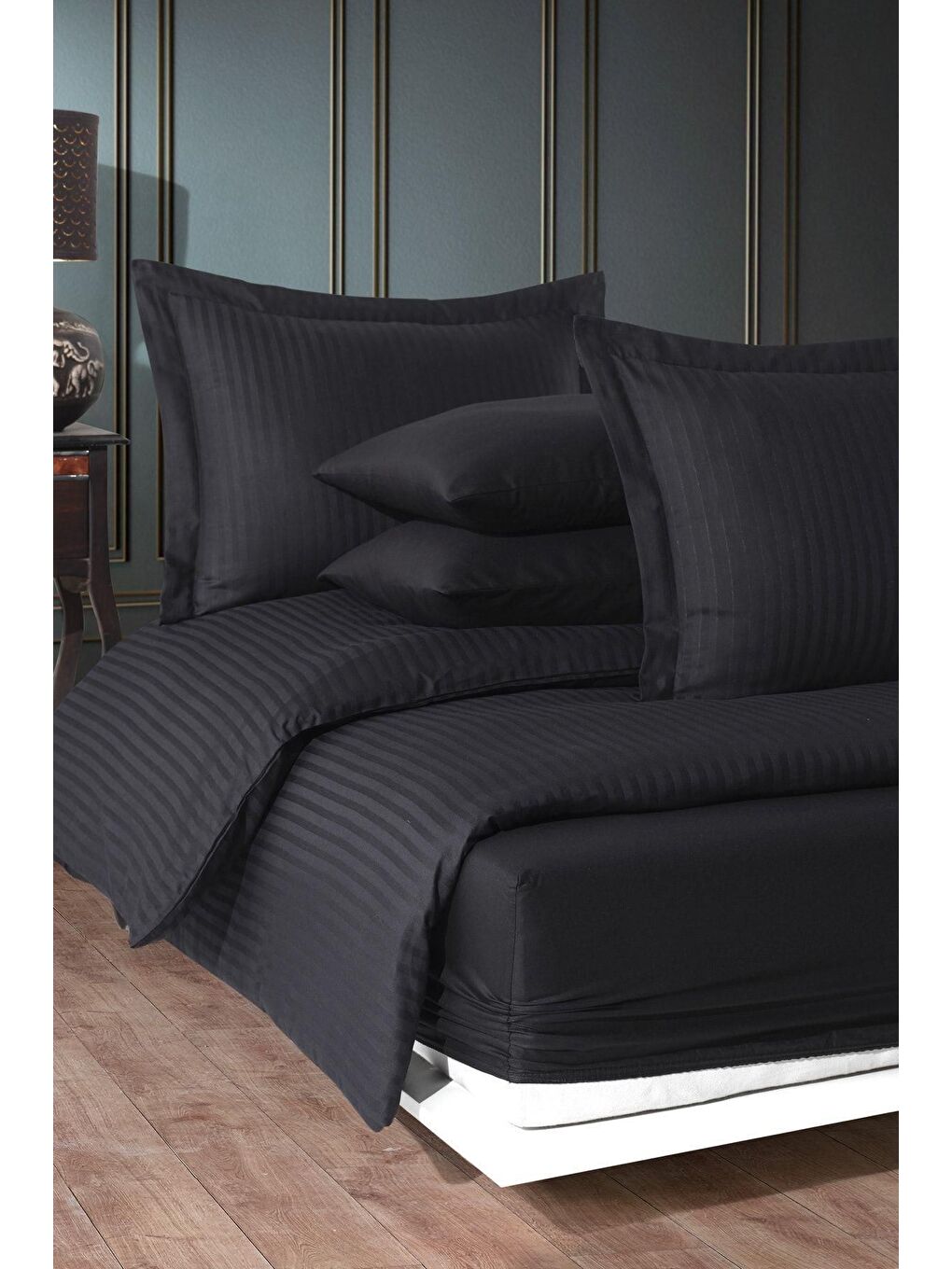 Siyah Lastikli Saten Çizgili Çift Kişilik Nevresim Takım v2-2