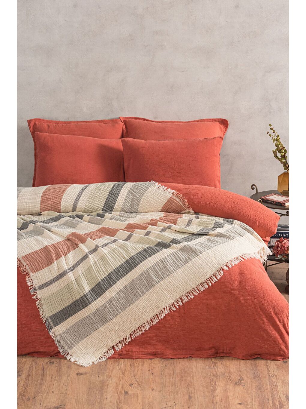 Kahverengi 4 Katlı %100 Pamuk Müslin Pike & Yatak Örtüsü – 230x250 cm-1