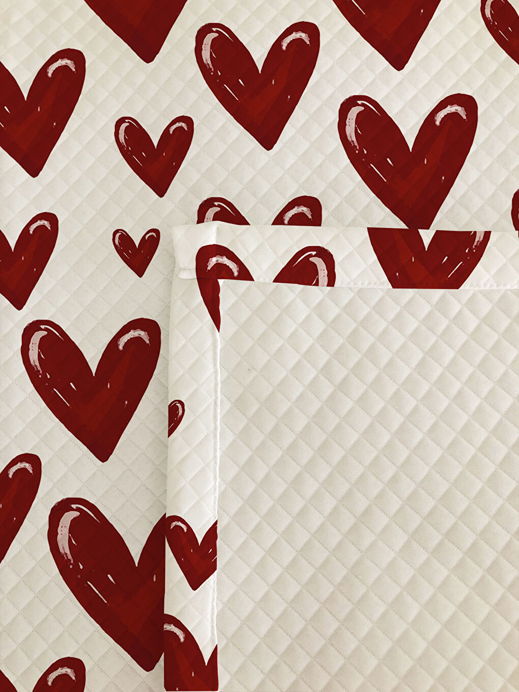 Karışık Kalp Desenli Baskılı Çift Kişilik Baskılı Pike  200x220 Cm-1