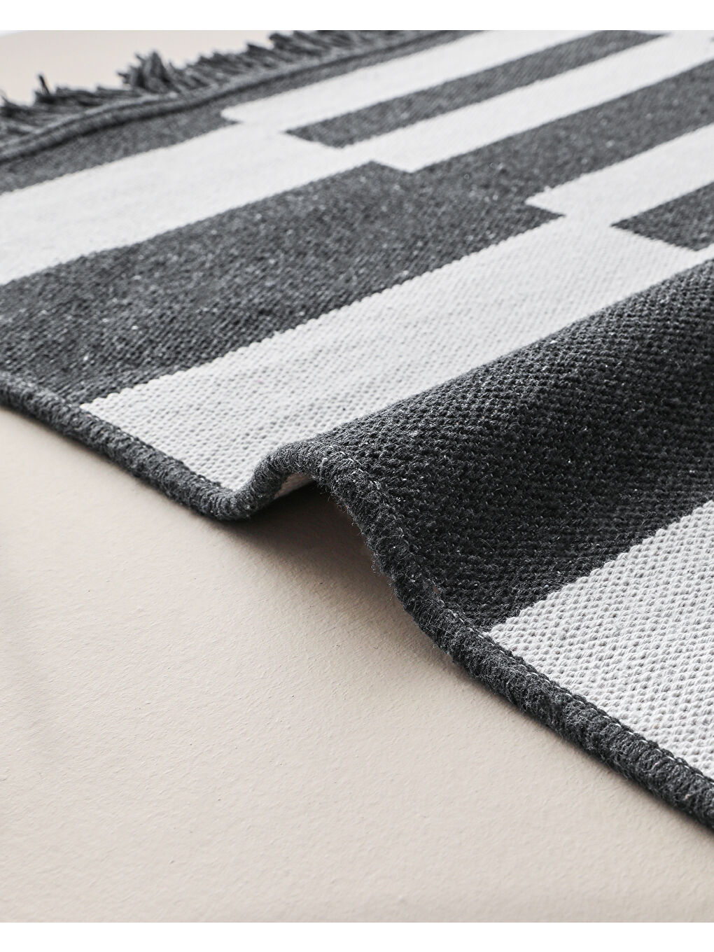 Ottica Dokuma Kilim 120x180 cm Antrasit-3