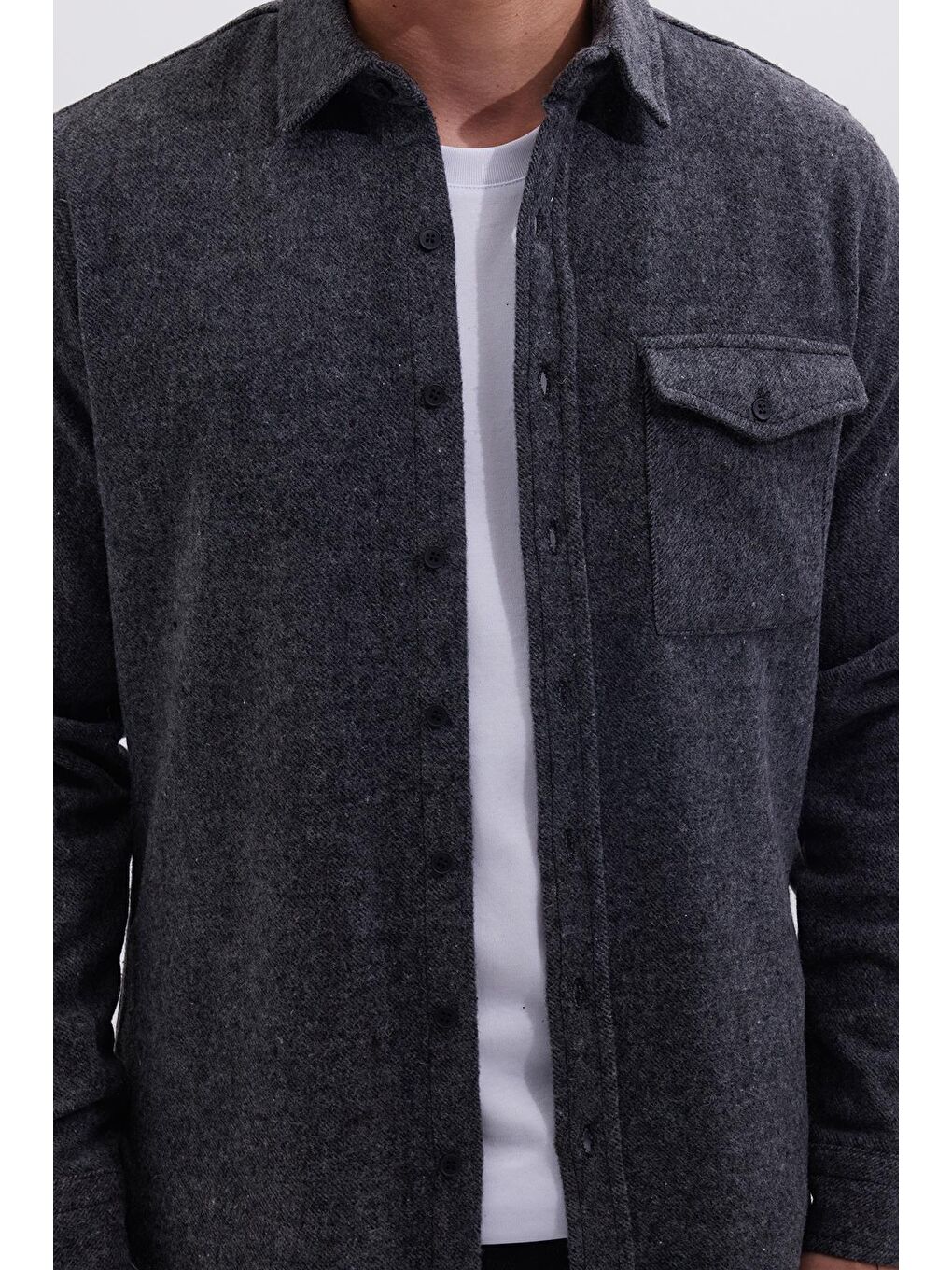 Erkek Slim Fit Tek Cep Kapaklı Düz Oduncu Spor Koyu Gri Gömlek-2