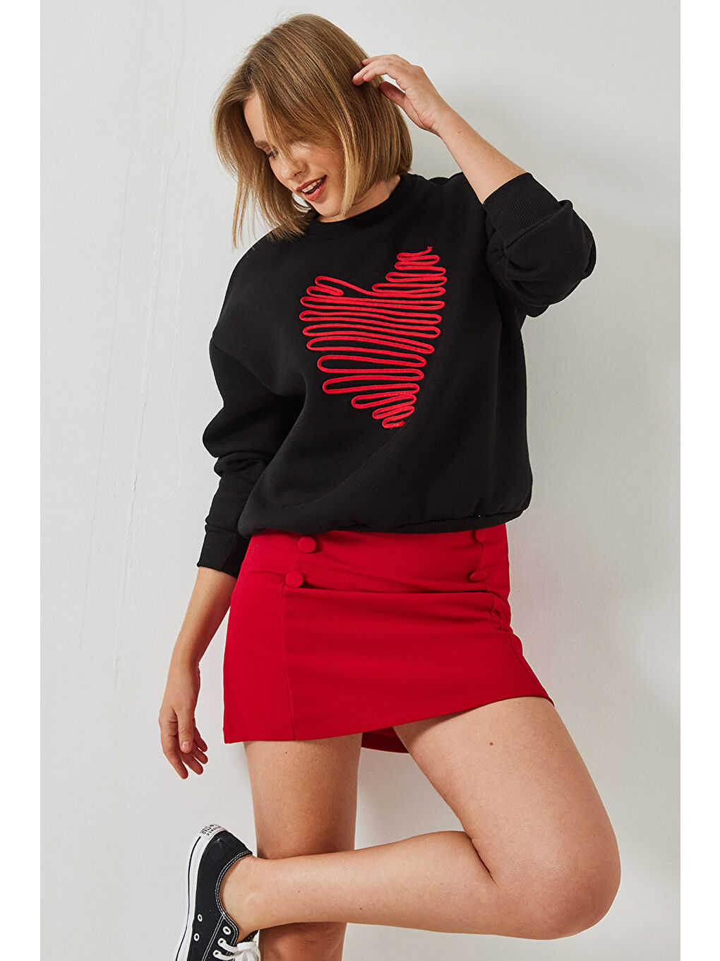 SHADE Siyah Kadın Kalp Nakışlı Sweatshirt - 6