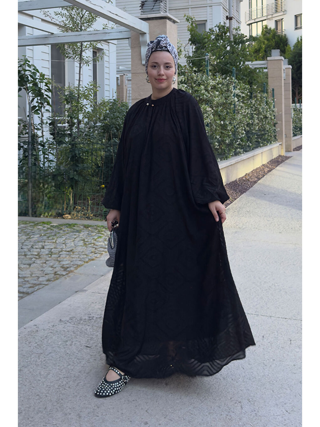 Kadın Kendinden Desenli Oversize Elbise Siyah