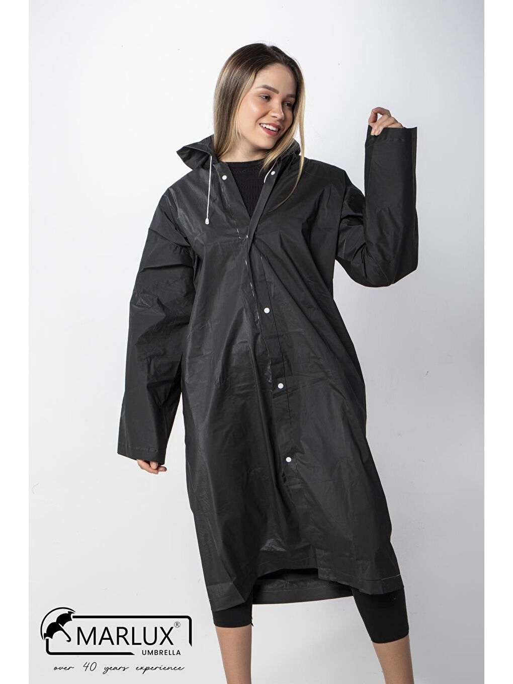 Kadın Erkek Yağmurluk Kapüşonlu Çıtçıtlı Eva Siyah Yağmurluk M21MRC881R03-4