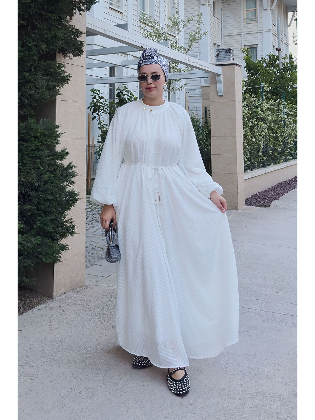 Kadın Kendinden Desenli Oversize Elbise Beyaz