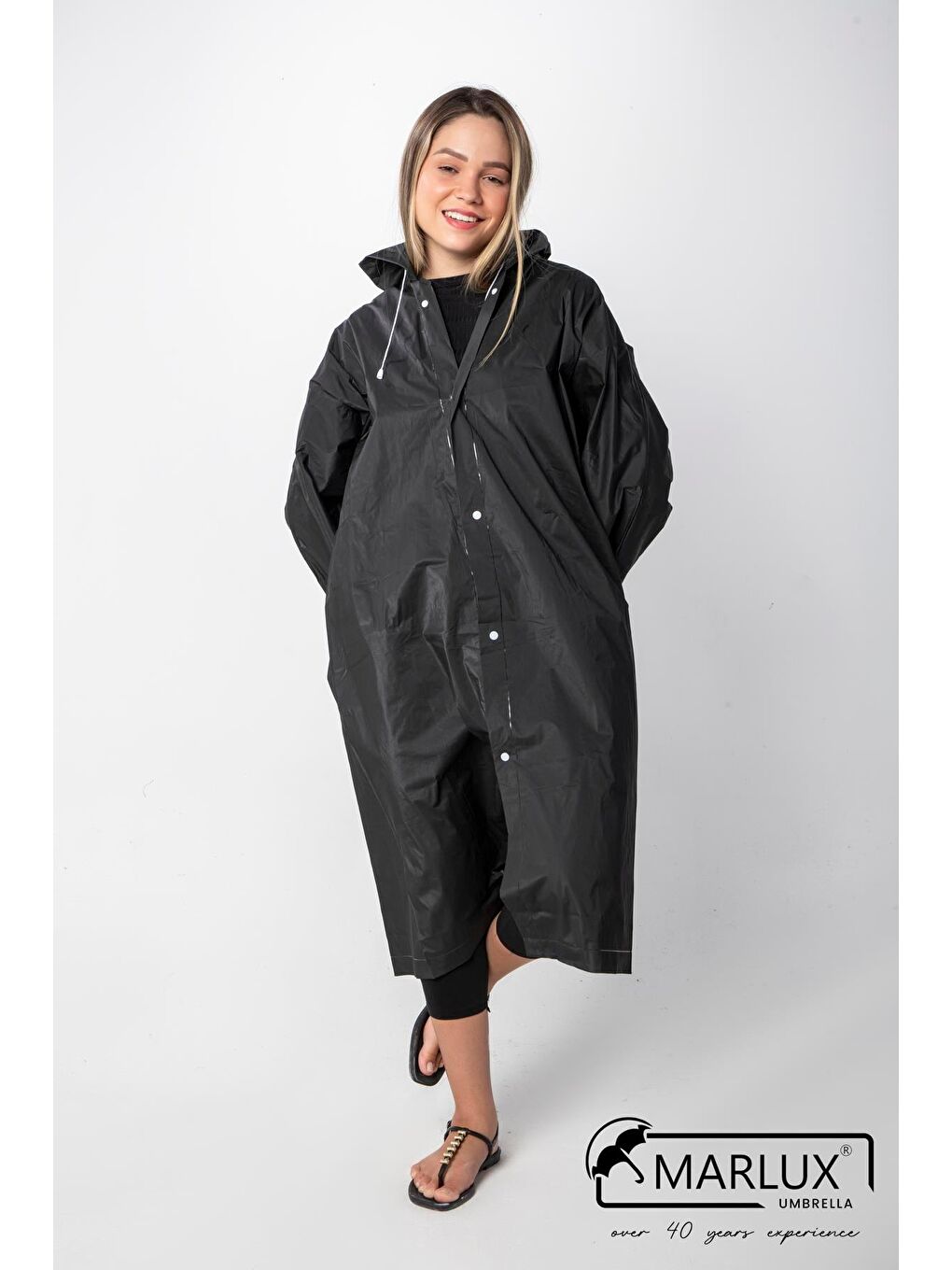 Kadın Erkek Yağmurluk Kapüşonlu Çıtçıtlı Eva Siyah Yağmurluk M21MRC881R03-6