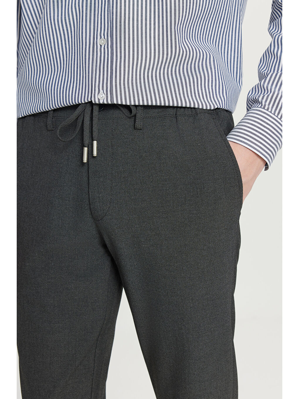 Erkek Antrasit Slim Fit Dar Kesim Beli Bağlamalı Yan Cepli Casual Jogger Pantolon-3