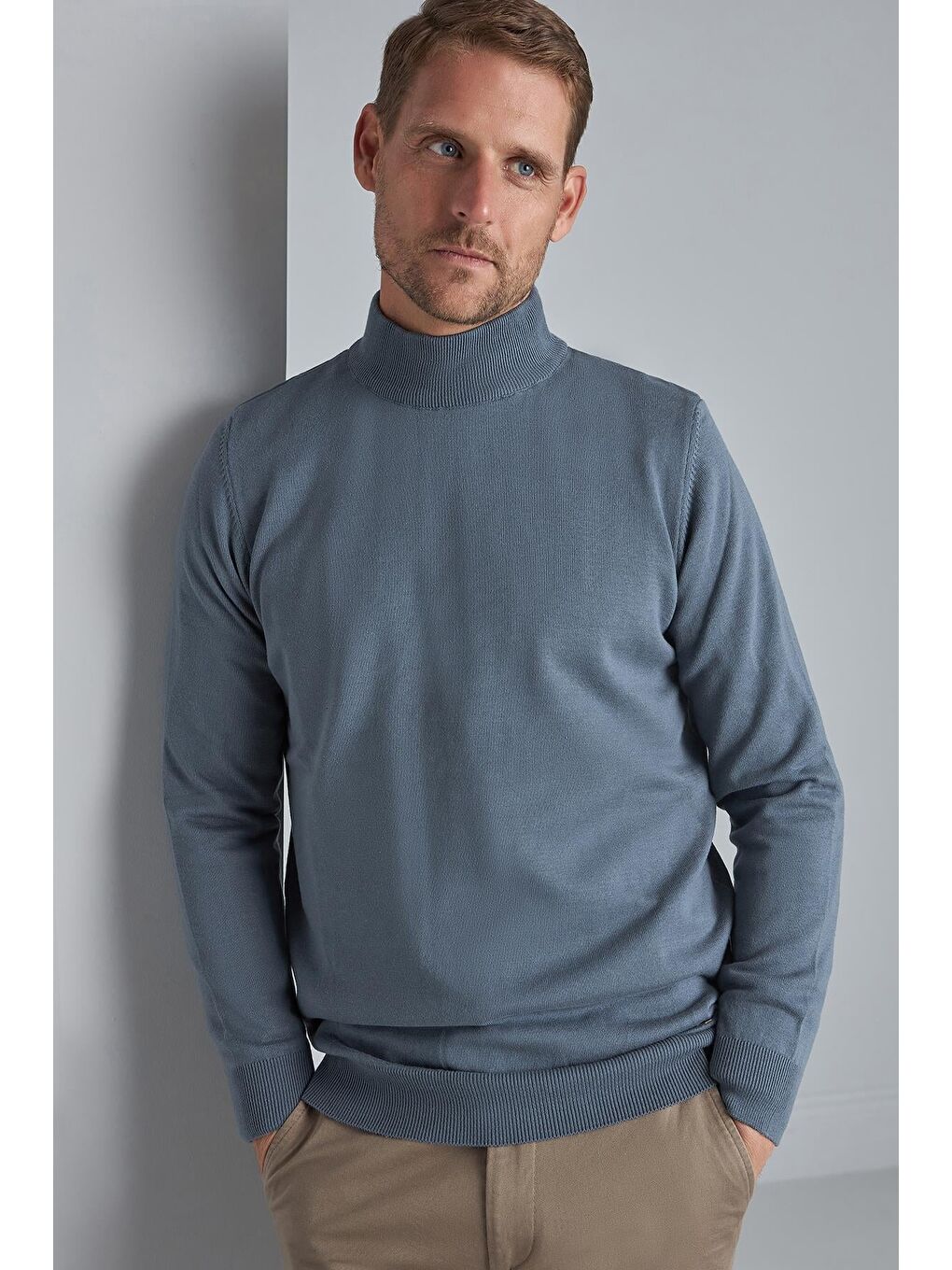 Yeşil Petrol Standart Fit Dar Kalıp Yarım Balıkçı Düz Uzun Kollu Triko