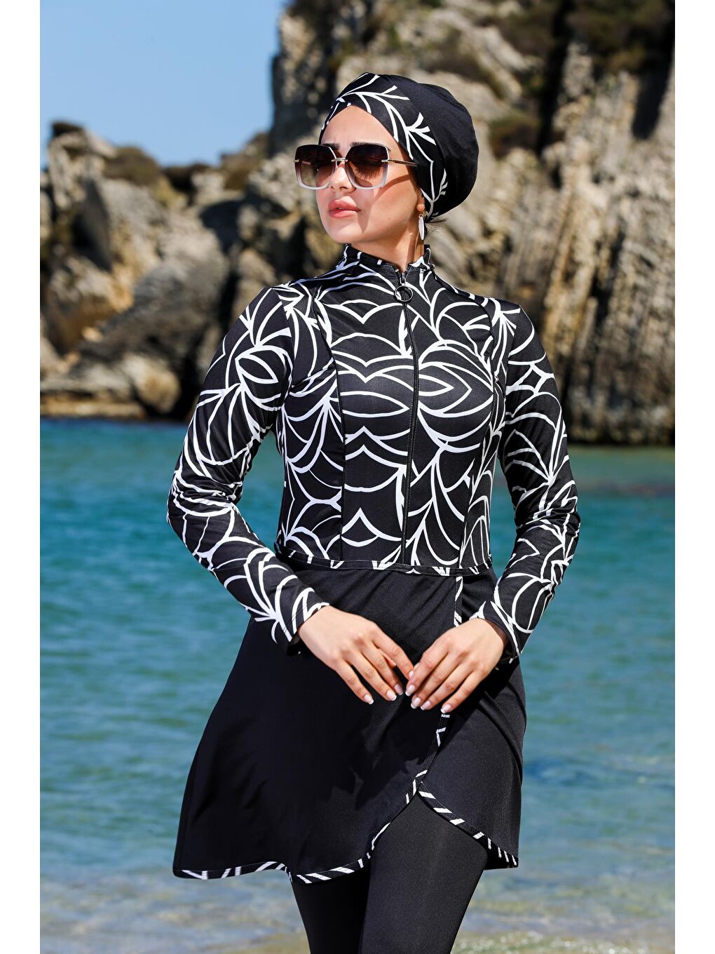 Siyah Pareo Model Tasarım Taytlı Kapalı Tesettür Mayo 2290