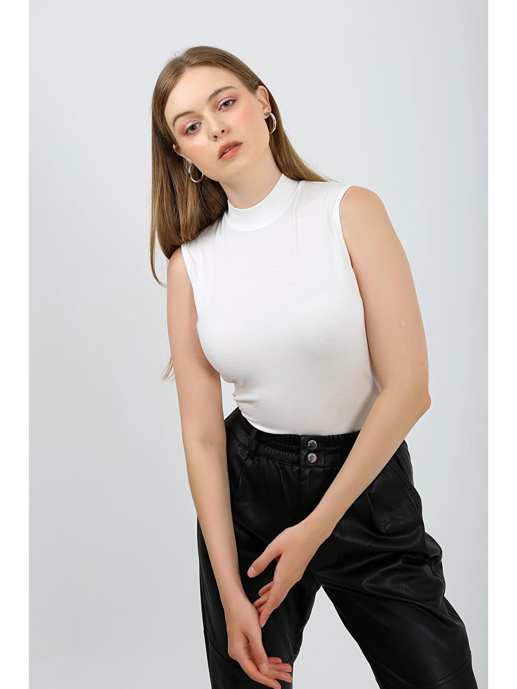 Beyaz Kadın Kolsuz Body-2