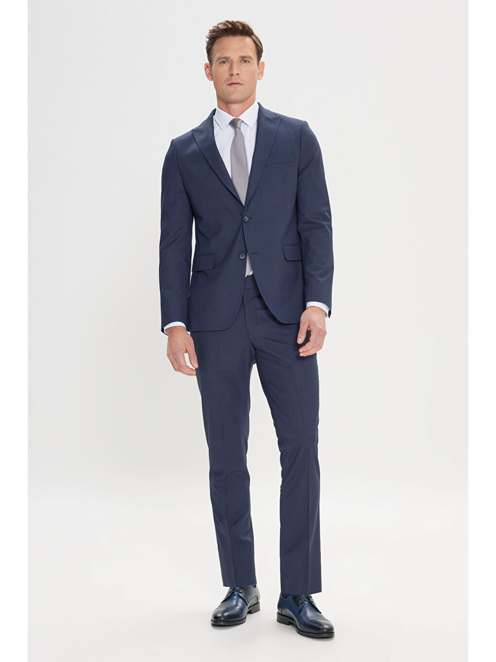 Erkek Lacivert-Gri Slim Fit Dar Kesim Kırlangıç Yaka Çizgili Takım Elbise-4