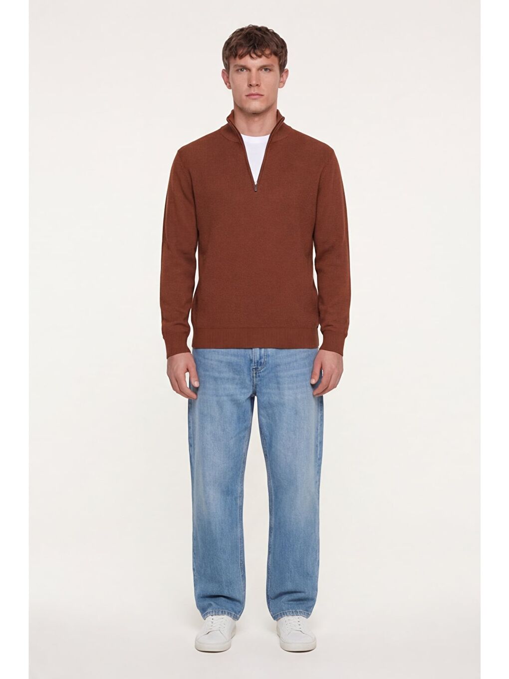 Kahverengi Erkek Kiremit Normal Kesim Regular Fit Yünlü Fermuarlı Dik Yaka Triko Kazak-1