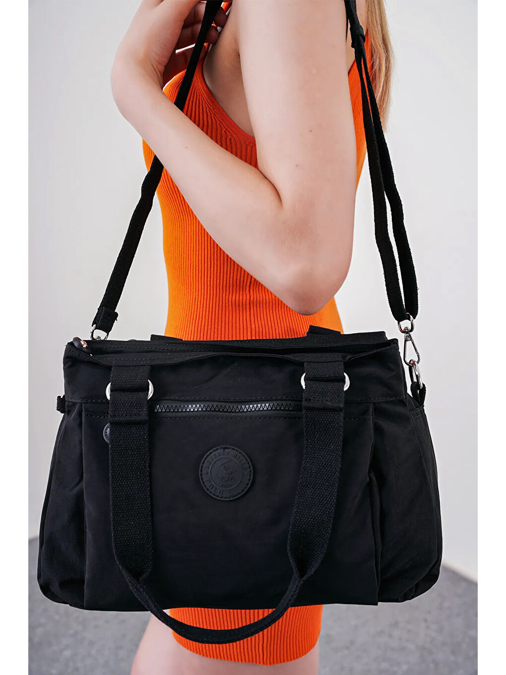 Siyah Kadın Omuz Çantası BHPC6006-6