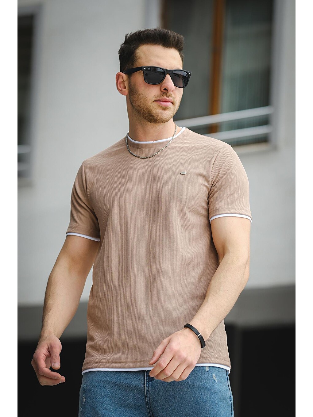 Kahverengi Parça Kumaş Detaylı Erkek Slim Fit Tişört