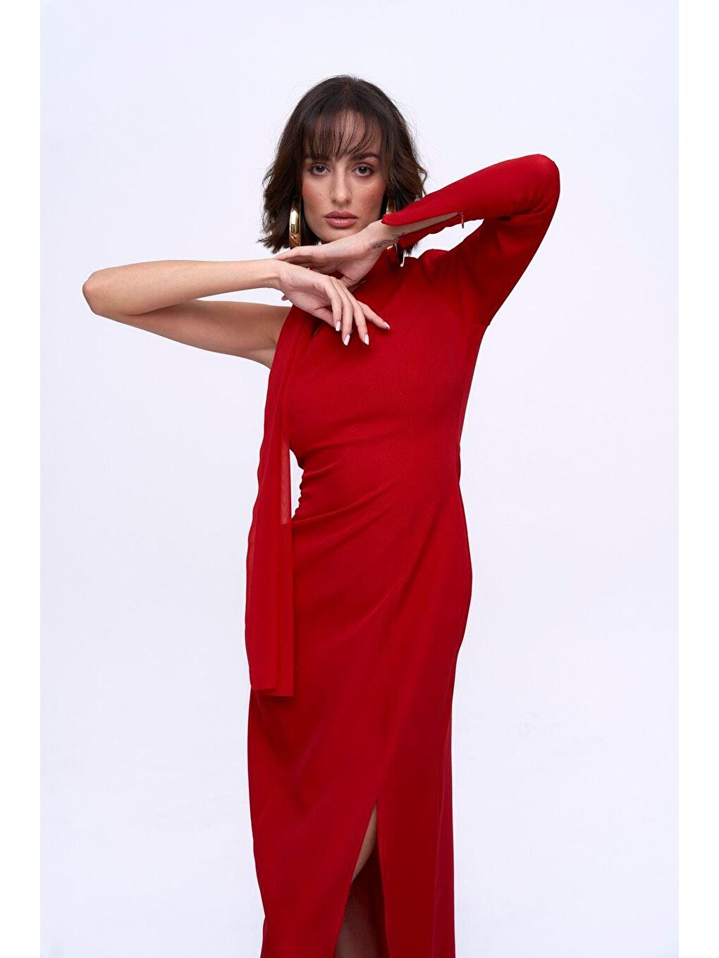 Tek Kol Yırtmaçlı Kırmızı Uzun Elbise-3