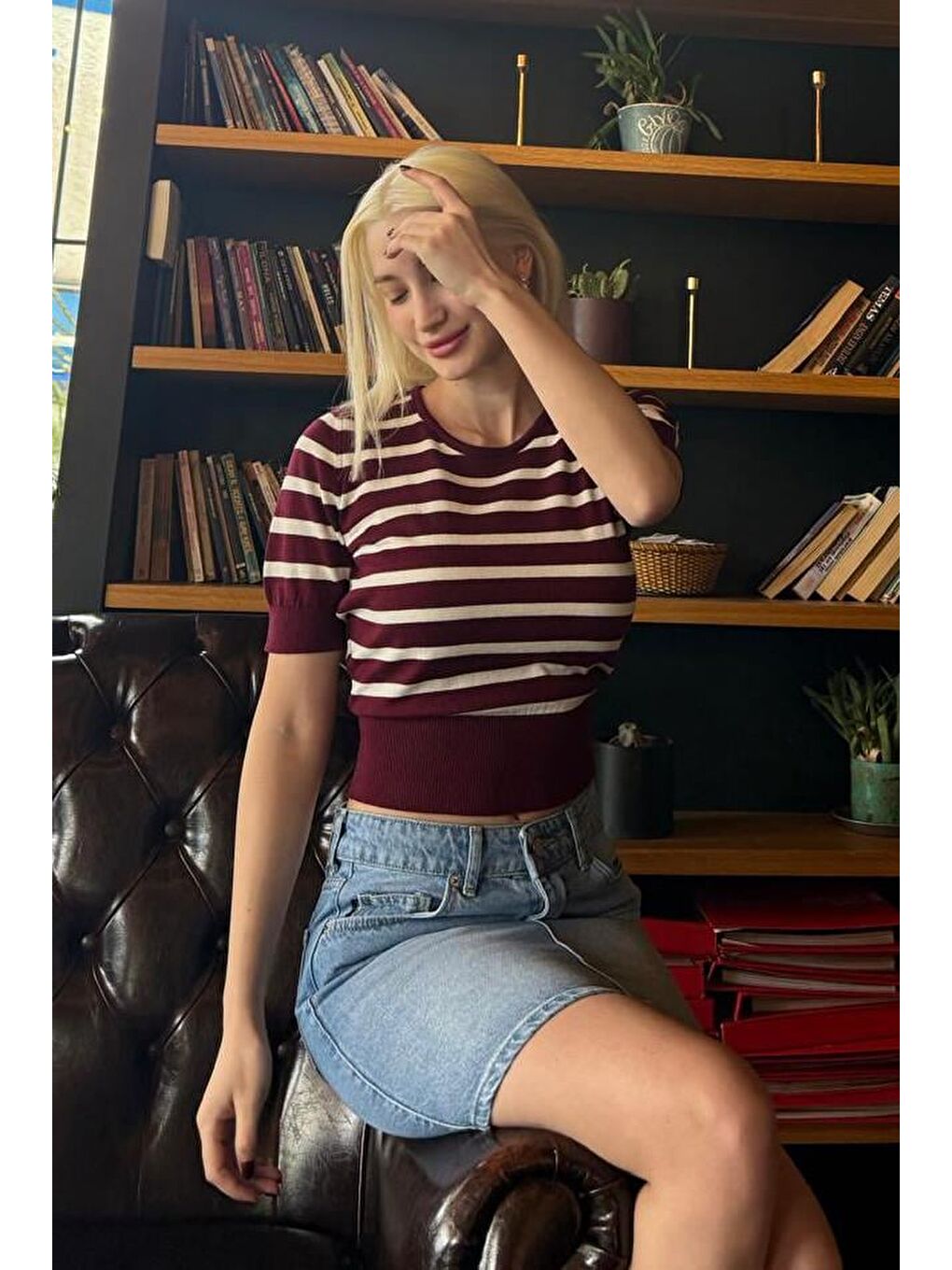 Bordo Bisiklet Yaka Çizgili Kadın T-Shirt Mg2400-2