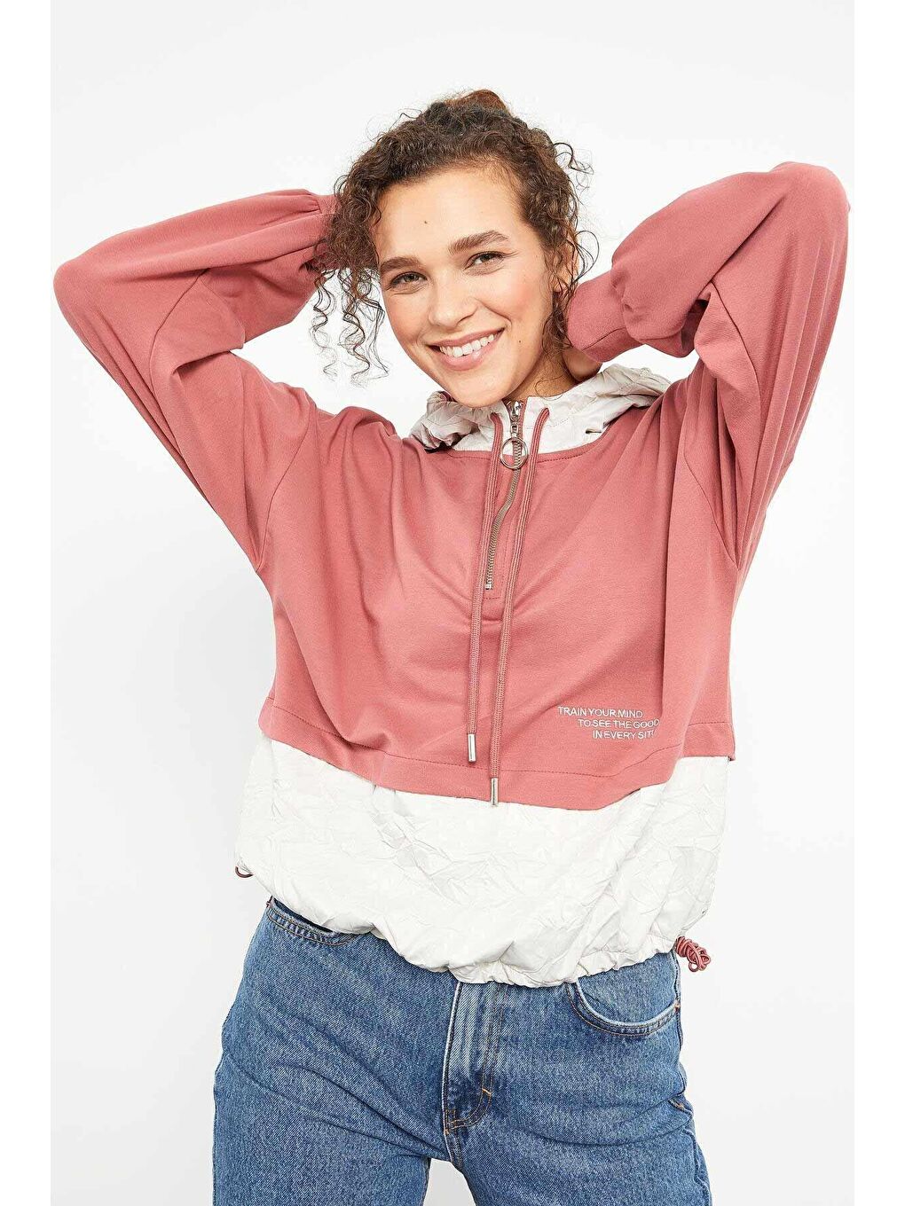 Pembe Yaban Gülü Balon Kol Paraşüt Kumaş Detaylı Kadın Oversize Sweatshirt - 97167-2