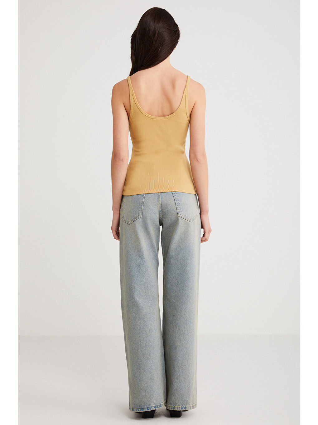 Sarı Lızeth Kadın Slim Fit Dar Kesim Oyuk Yaka İnce Askılı Basic Hardal-siyah Atlet-5