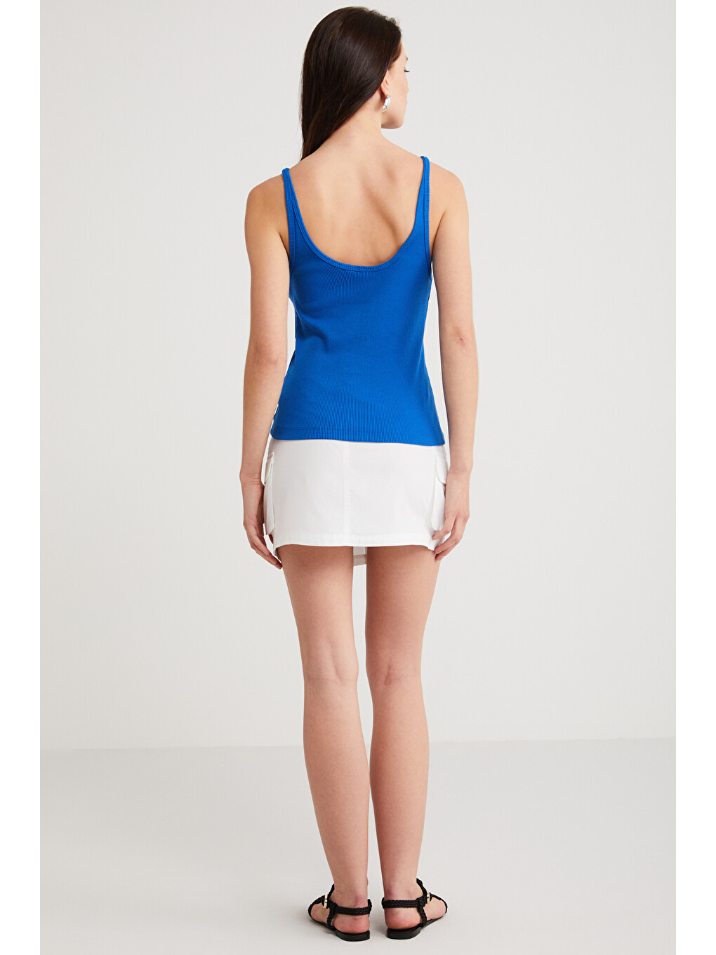 Lızeth Kadın Slim Fit Dar Kesim Oyuk Yaka İnce Askılı Basic Mavi Atlet-5