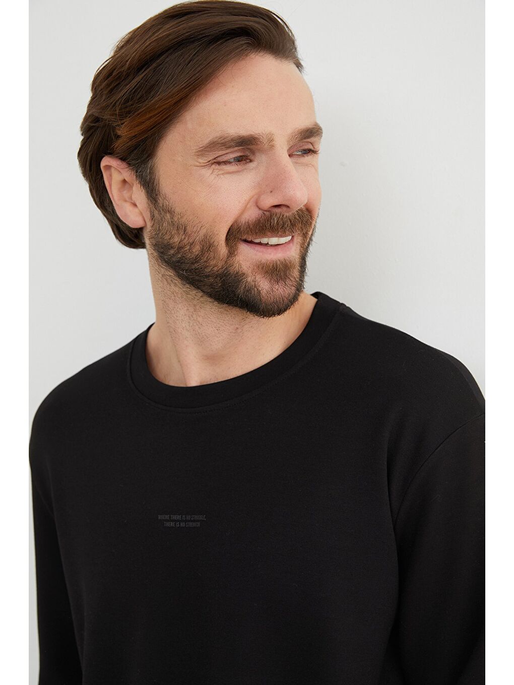 Siyah Basic Bisiklet Yaka Modal Kumaş Sweatshirt-4