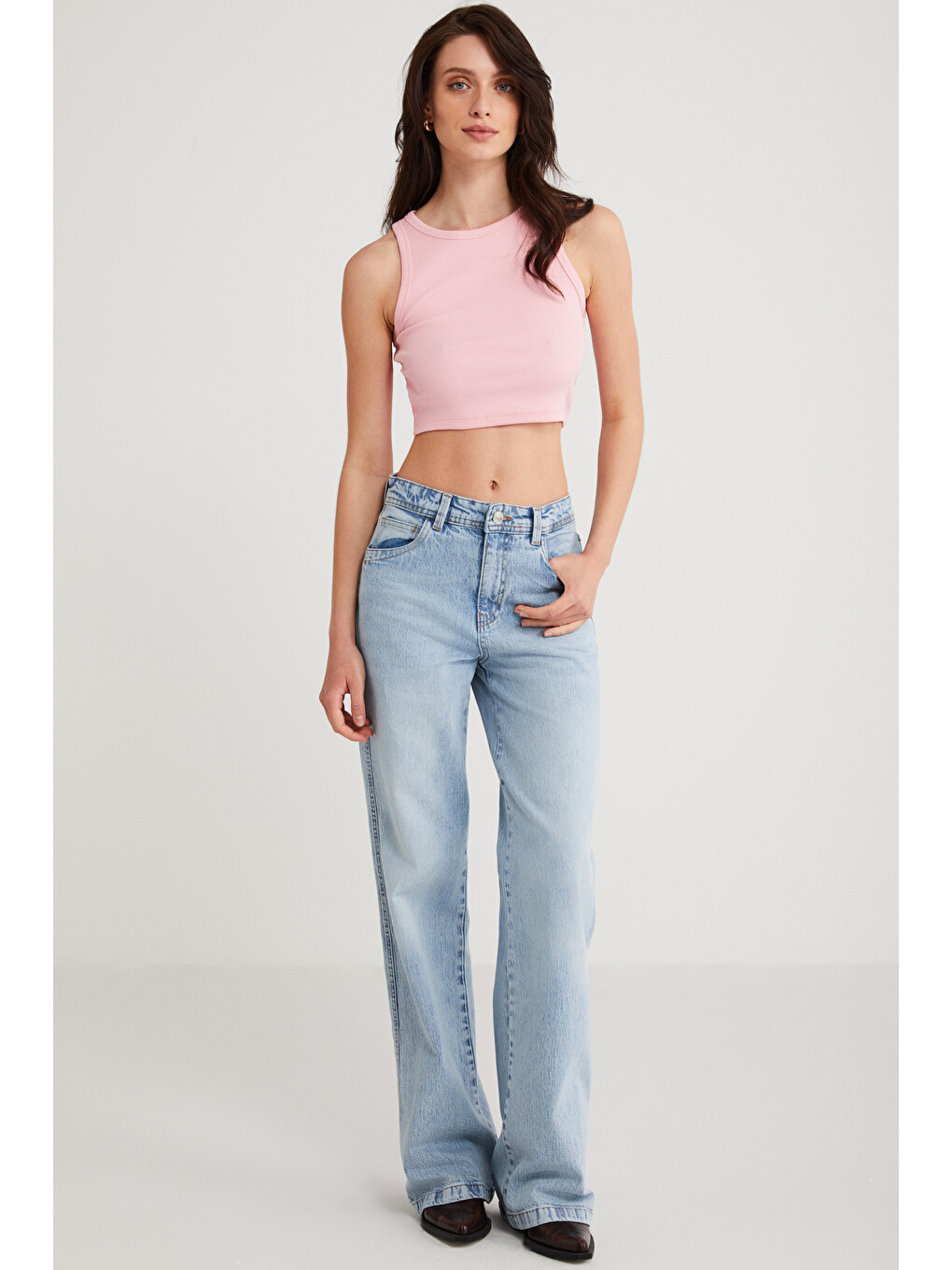 Joyce Kadın Slim Fit Dar Kalıp Sıfır Kol Bisiklet Yaka Örme Crop Pembe Atlet-1