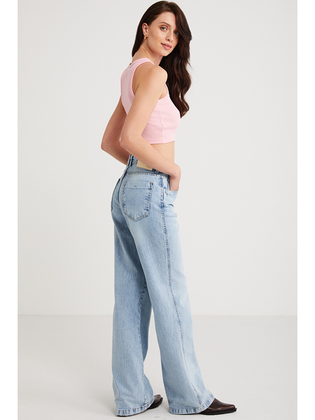 Joyce Kadın Slim Fit Dar Kalıp Sıfır Kol Bisiklet Yaka Örme Crop Pembe Atlet-4