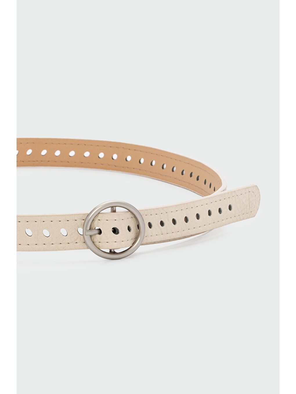 Ekru Yuvarlak Tokalı Delikli Suni Deri Kemer Krem-1