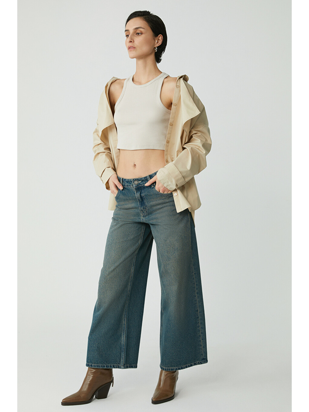 Joyce Kadın Slim Fit Dar Kalıp Sıfır Kol Bisiklet Yaka Örme Crop Açık Gri Atlet-2