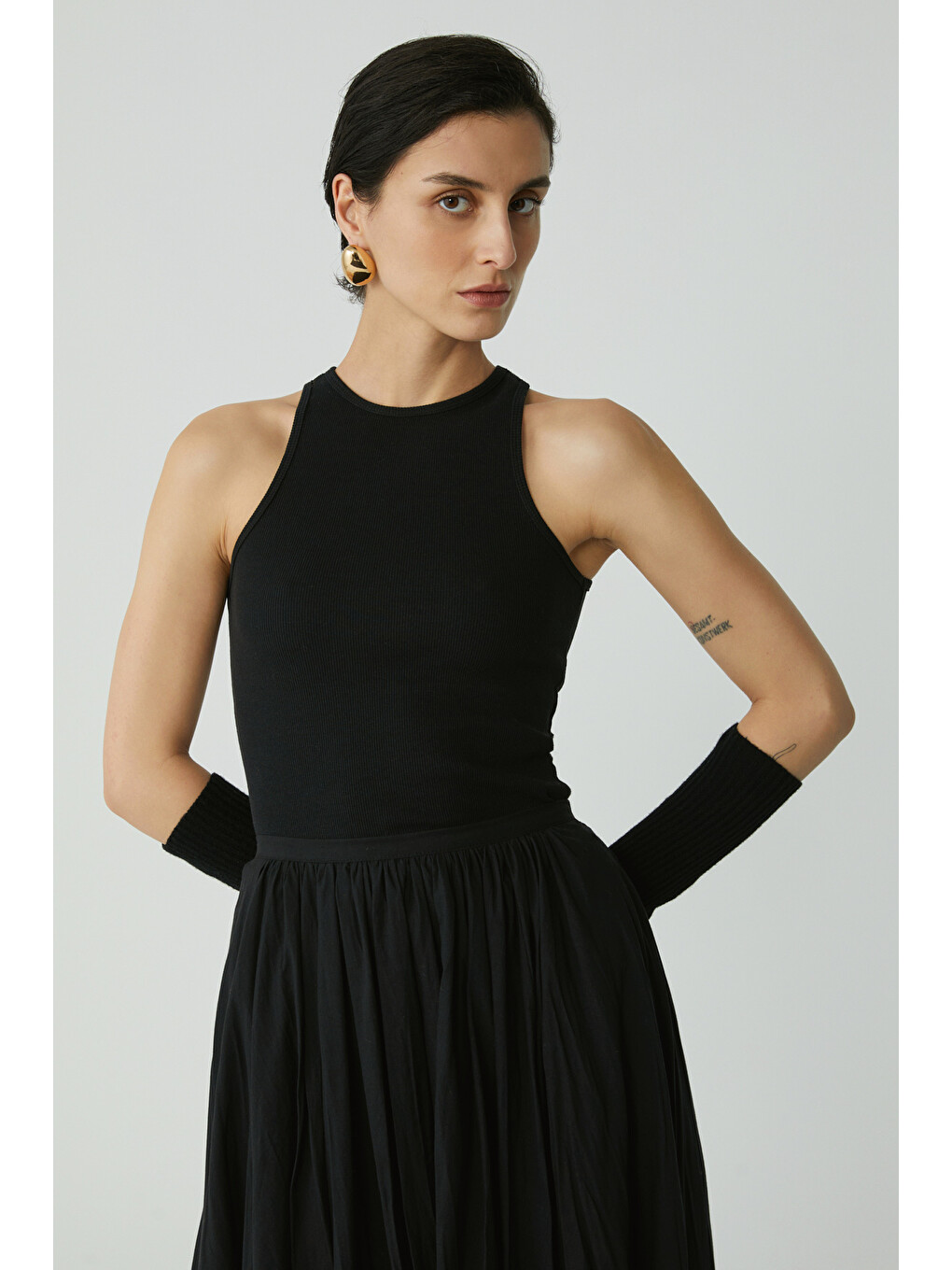 Joyce Kadın Slim Fit Dar Kalıp Sıfır Kol Bisiklet Yaka Örme Crop Siyah Atlet-2
