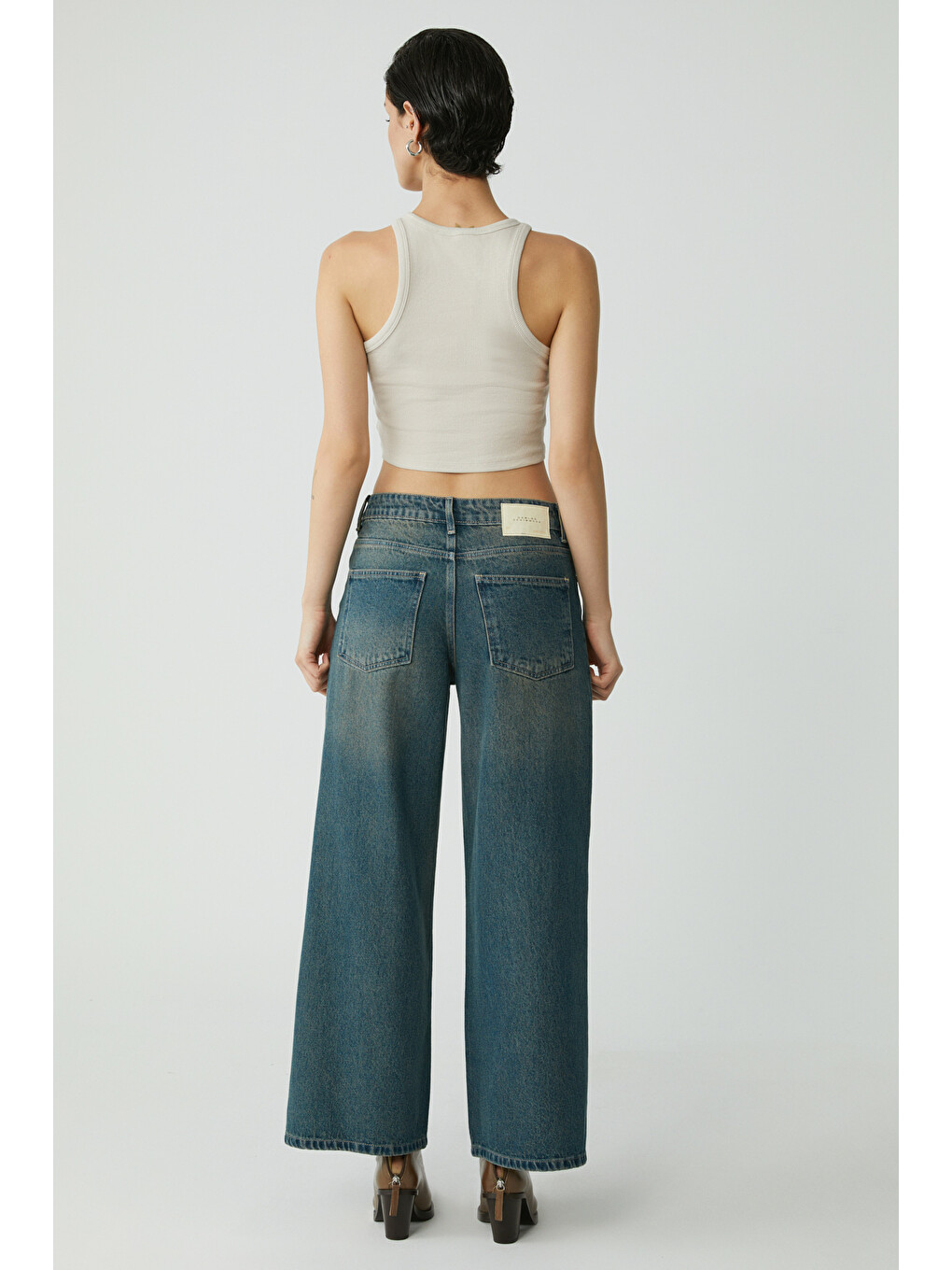 Joyce Kadın Slim Fit Dar Kalıp Sıfır Kol Bisiklet Yaka Örme Crop Açık Gri Atlet-4