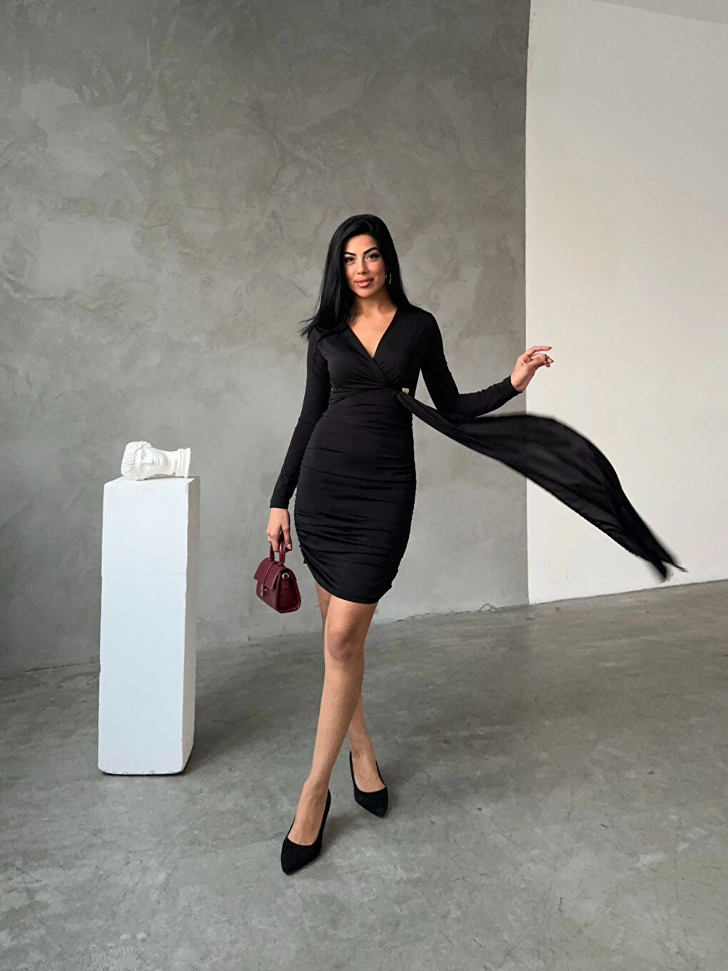 Kadın Siyah Mavi V Yaka Toka Ve Büzgü Detaylı Elbise HZL25W-FRY122611