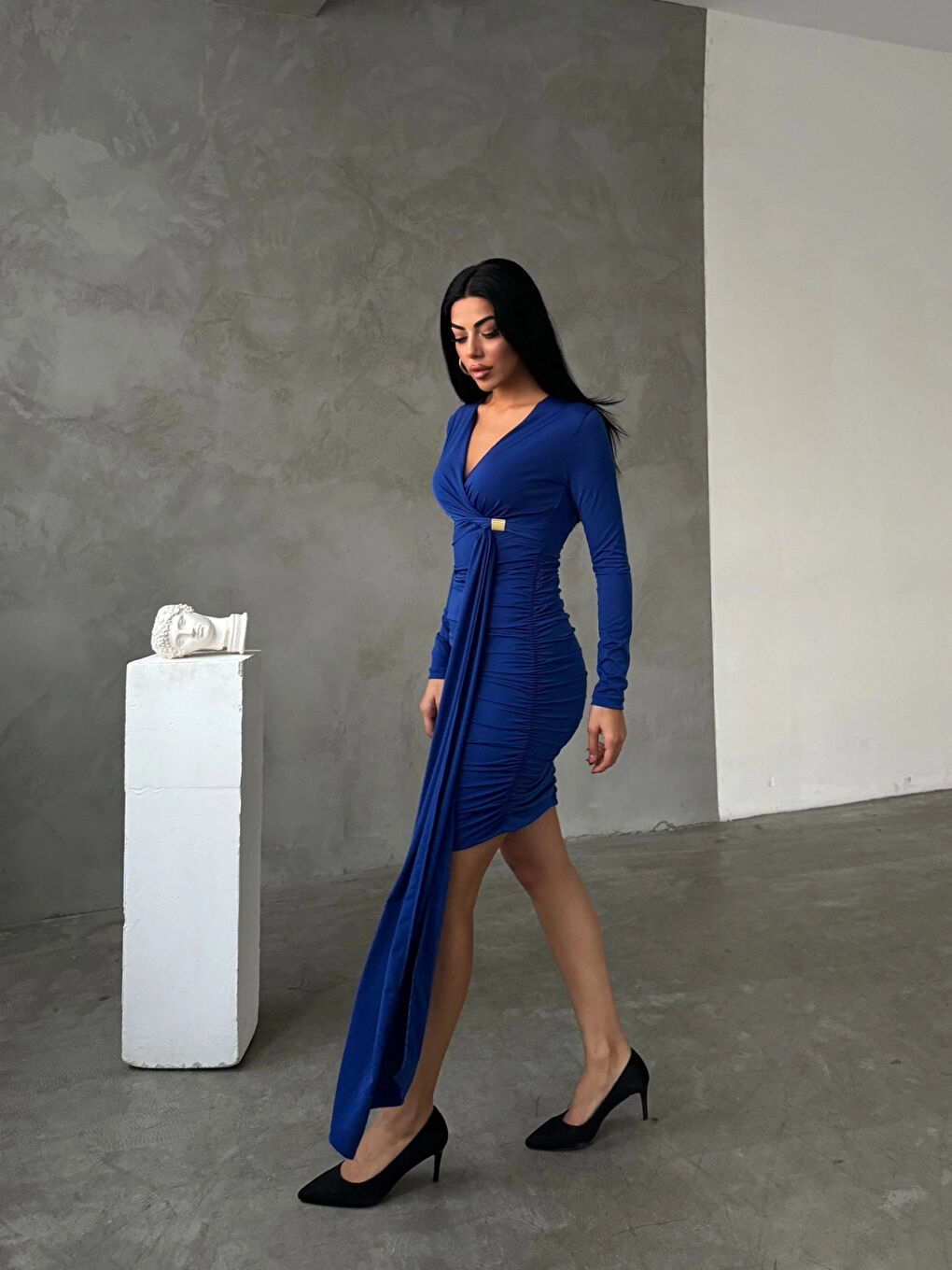 Kadın Saks Mavi V Yaka Toka Ve Büzgü Detaylı Elbise HZL25W-FRY122611-2