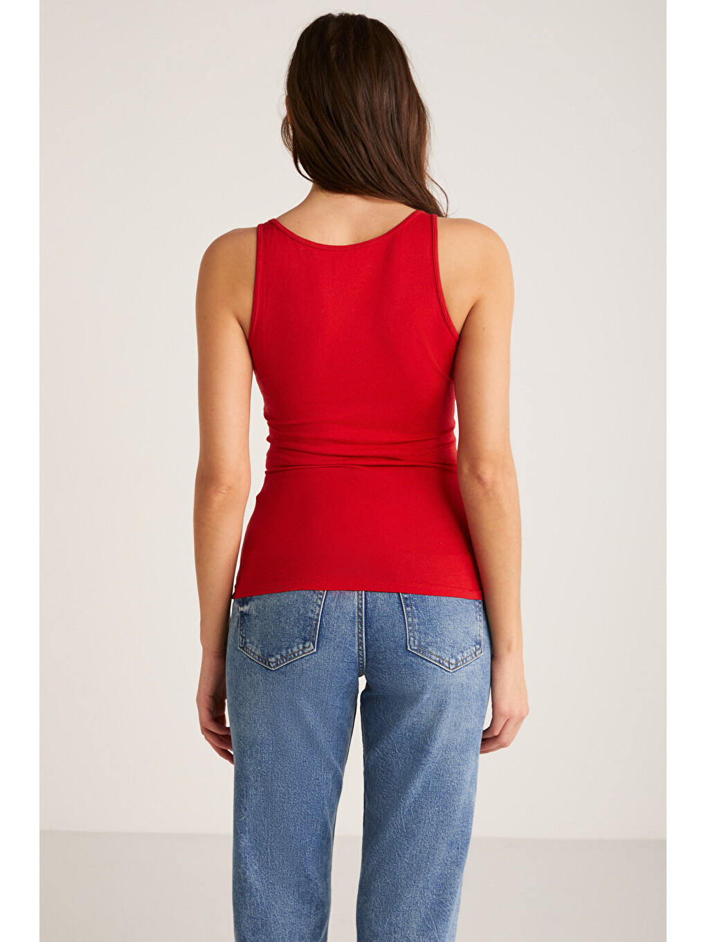 Jayla Kadın Pamuklu Slim Fit Dar Kesim Kalın Askılı Oyuk Yaka Örme Kırmızı Atlet-4