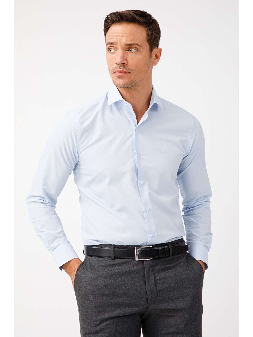 Açık Mavi Slim Fit Dar Kalıp Klasik Yaka Düz Uzun Kollu Cepsiz Kolay Ütülenir Gömlek
