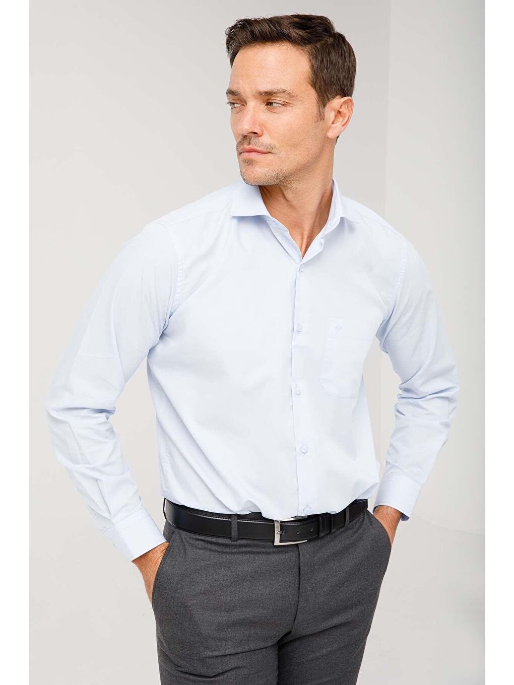 Açık Mavi Regular Fit Rahat Kalıp Klasik Yaka Düz Uzun Kollu Cepli Kolay Ütülenir Gömlek-2